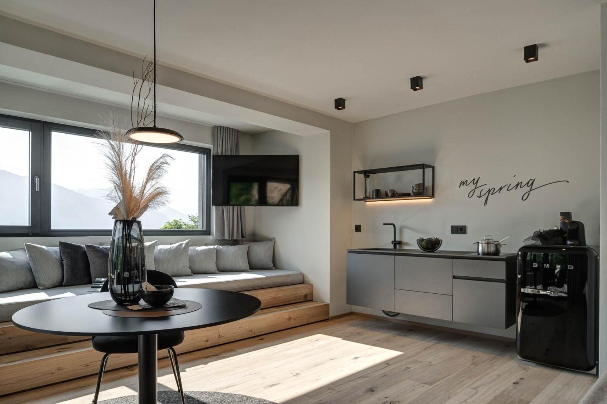לאנה My Spring - Panoramic Suites חדר תמונה