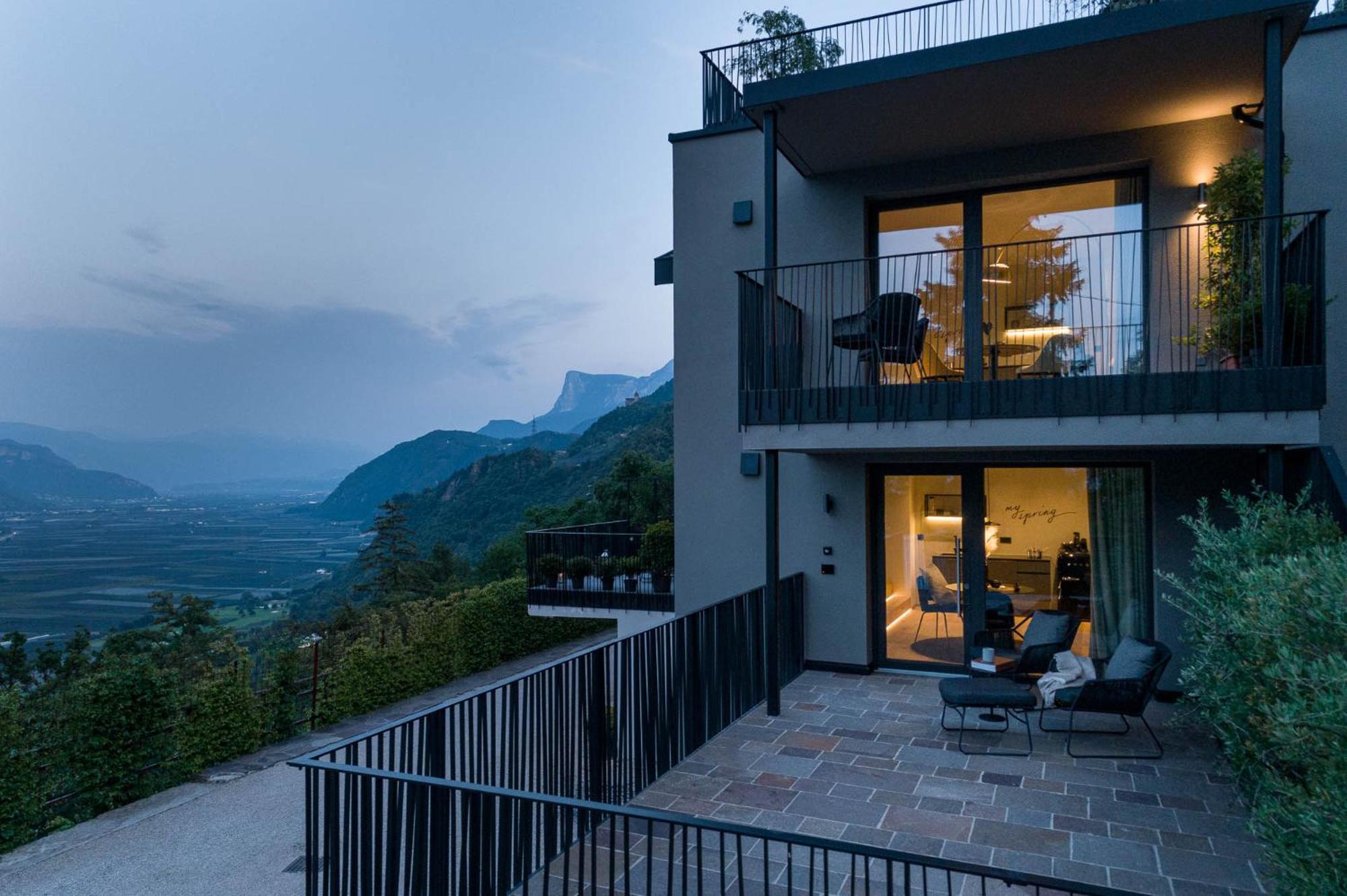 לאנה My Spring - Panoramic Suites חדר תמונה